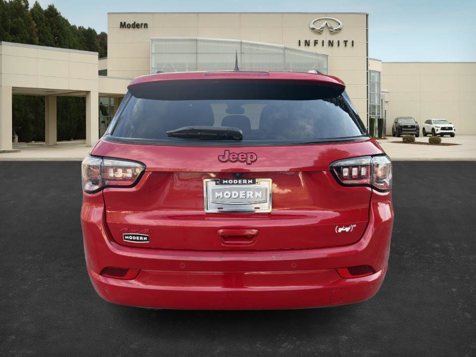 Used 2023 Jeep Compass Limited image 23