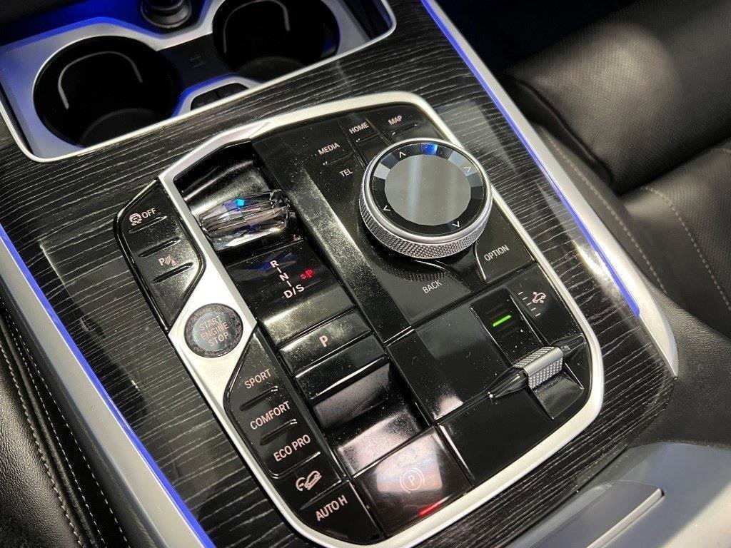 Used 2024 BMW X7 M60i w/ Executive Package image 54