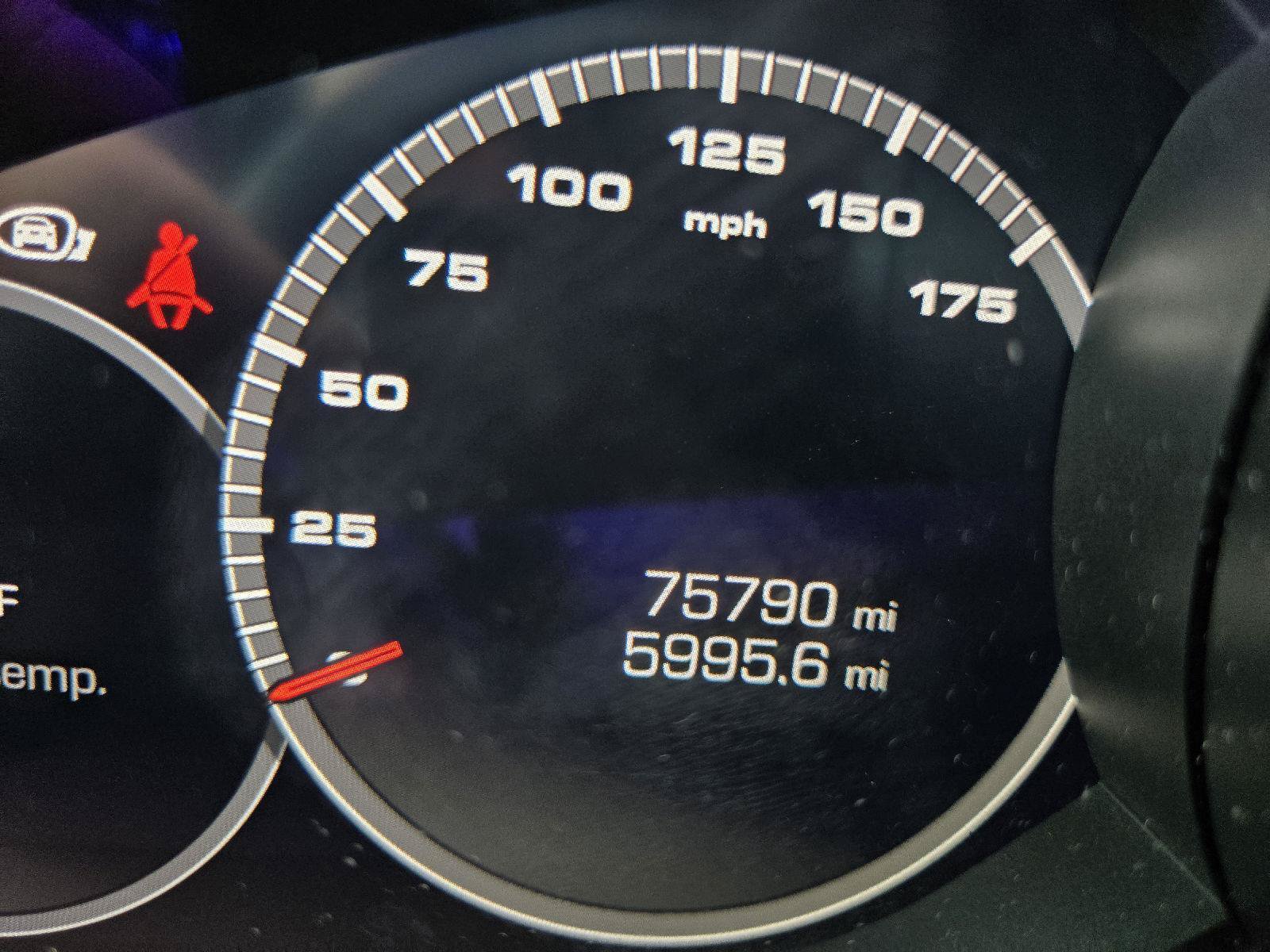Used 2020 Porsche Cayenne AWD/4WD image 28
