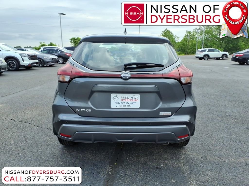 Used 2025 Nissan Kicks Play S FWD image 4