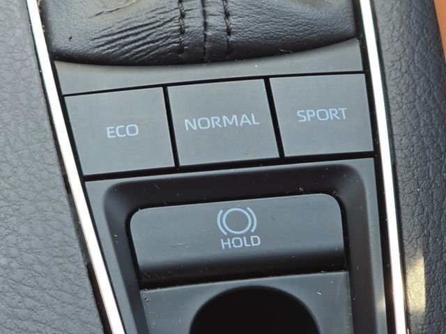 Used 2019 Toyota Avalon Limited w/ Advanced Safety Package FWD image 18