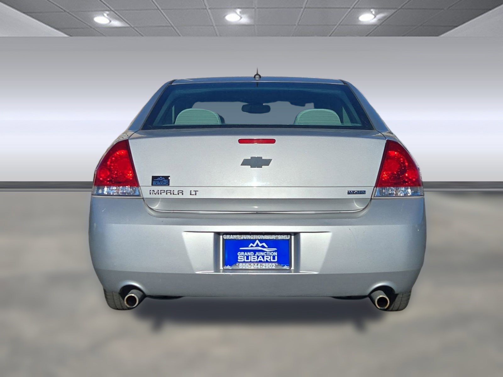 Used 2015 Chevrolet Impala LT w/ LT Sunroof Package image 9