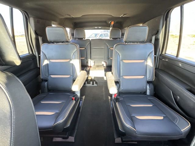 Used 2023 GMC Yukon XL AT4 w/ AT4 Premium Package image 23