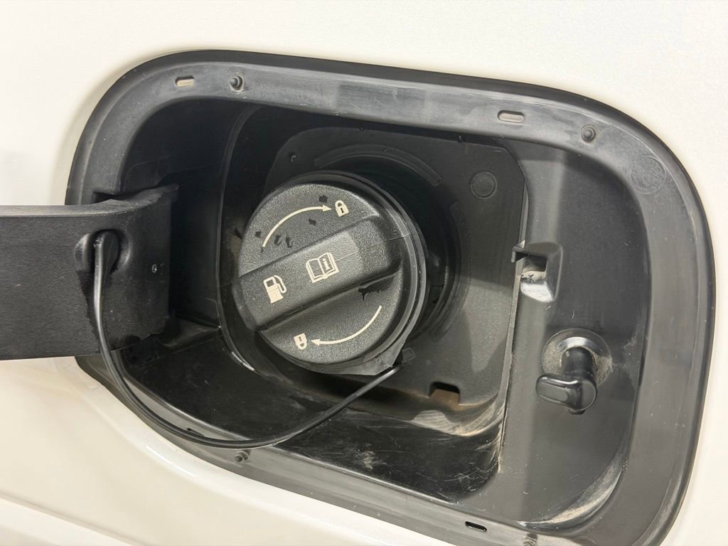 Used 2023 Hyundai Palisade Calligraphy image 17