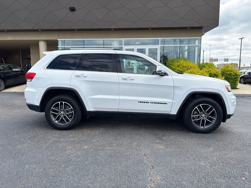 Used 2018 Jeep Grand Cherokee Limited RWD image 4