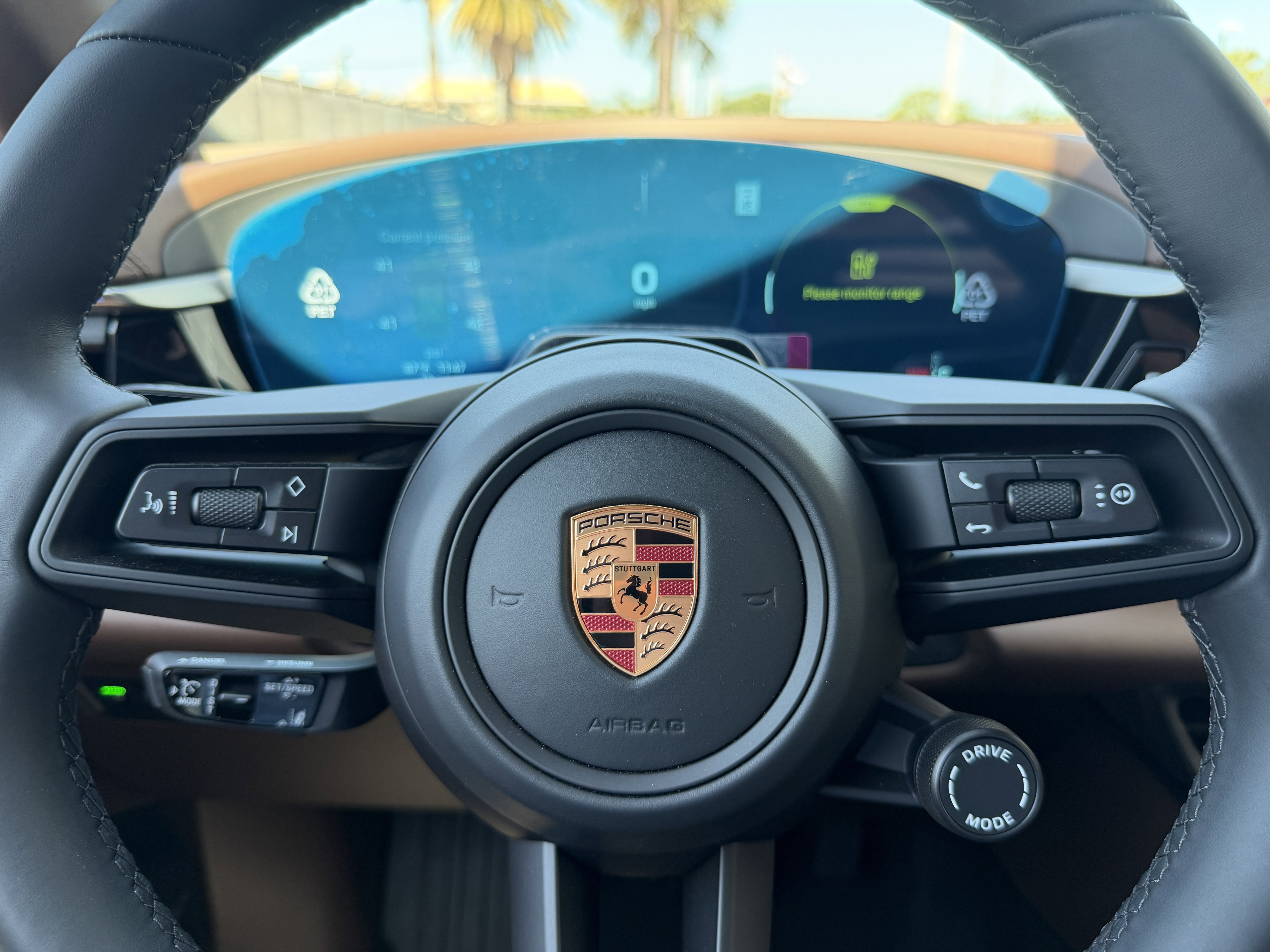 New 2026 Porsche Macan 4 Electric AWD/4WD image 36