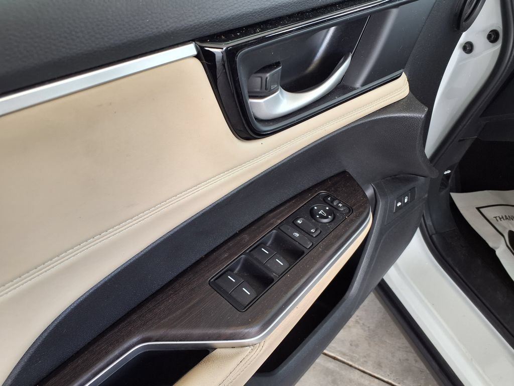 Used 2018 Honda Clarity Plug-In Hybrid image 18