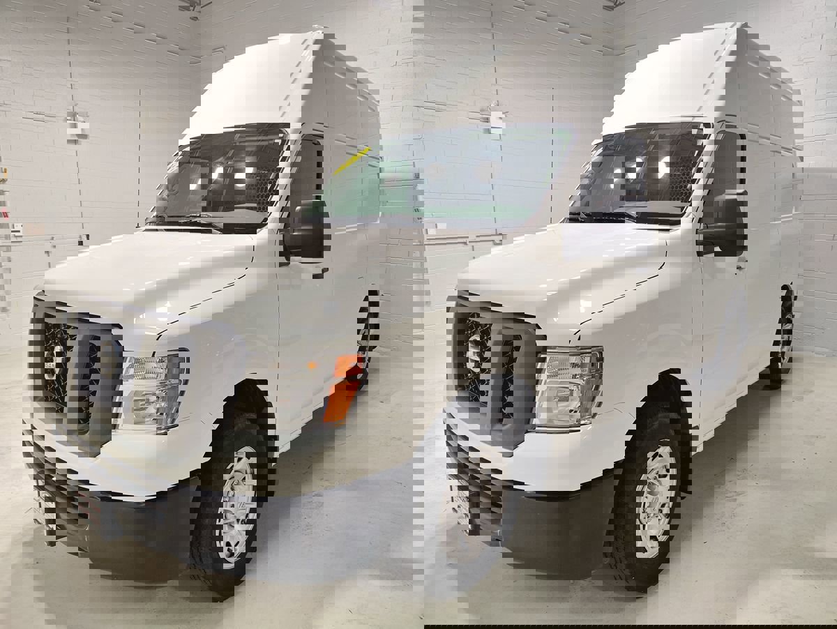 Used 2021 Nissan NV 2500 SV image 18