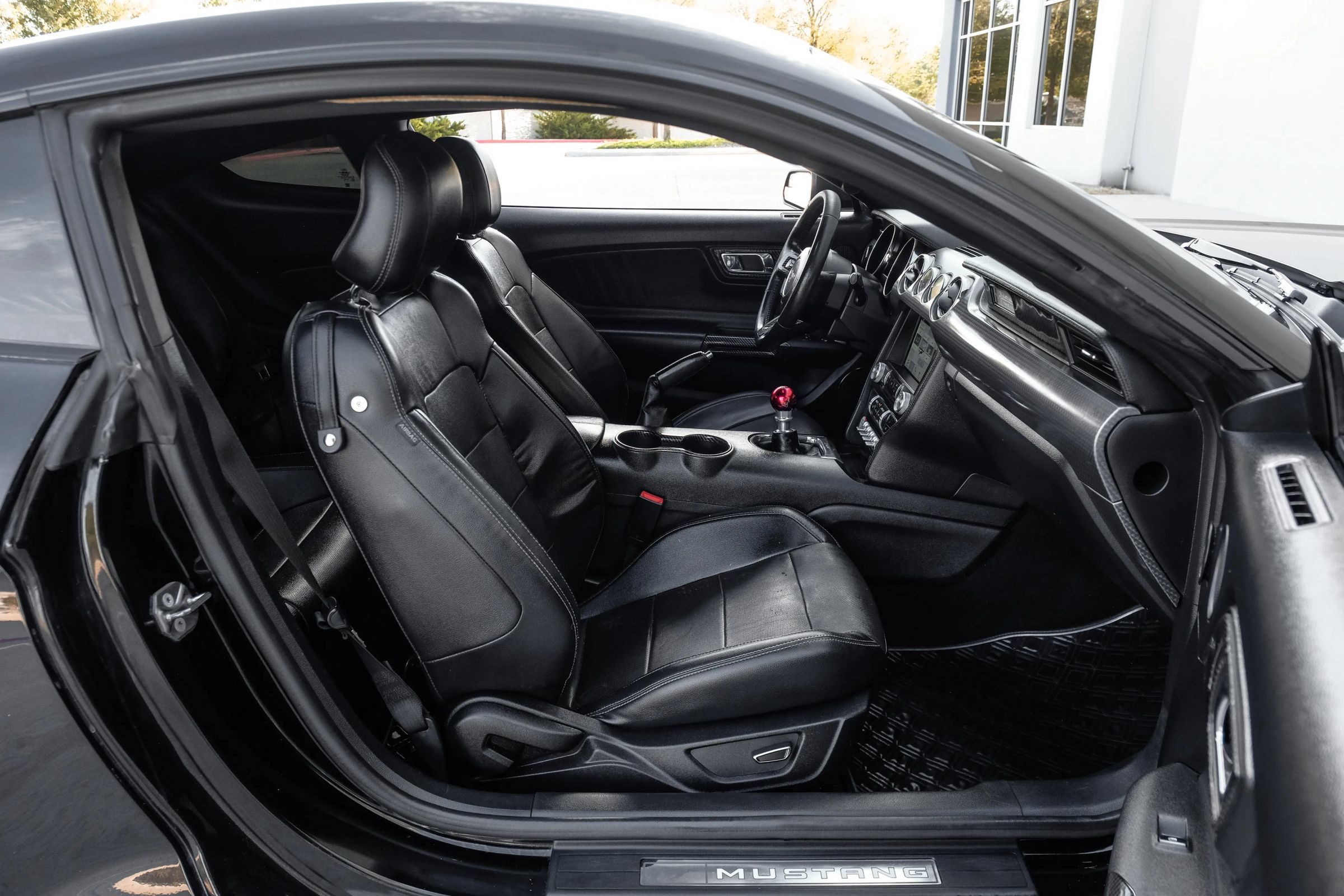 Used 2017 Ford Mustang GT Premium w/ GT Performance Package RWD image 38