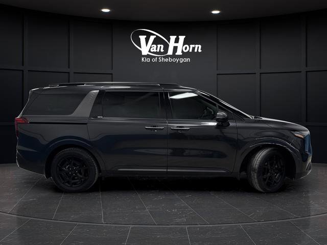 Used 2025 Kia Carnival SX image 2