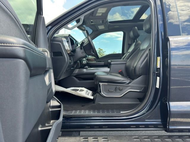 Used 2023 Ford F350 Lariat w/ Lariat Ultimate Package AWD/4WD image 9