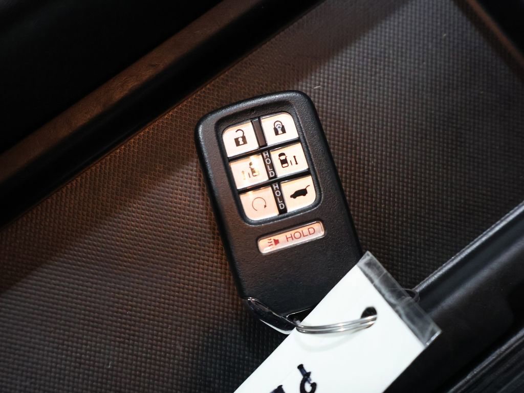 Used 2023 Honda Odyssey Touring image 29