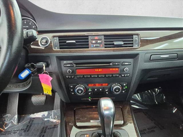 Used 2013 BMW 335i Convertible RWD image 13