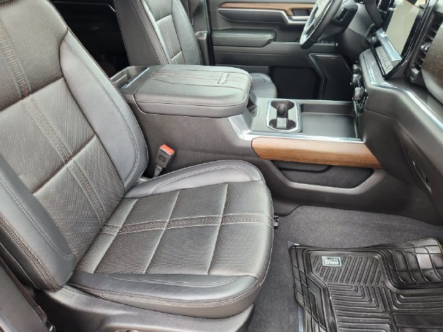 Used 2025 Chevrolet Silverado 2500 High Country w/ Technology Package AWD/4WD image 20