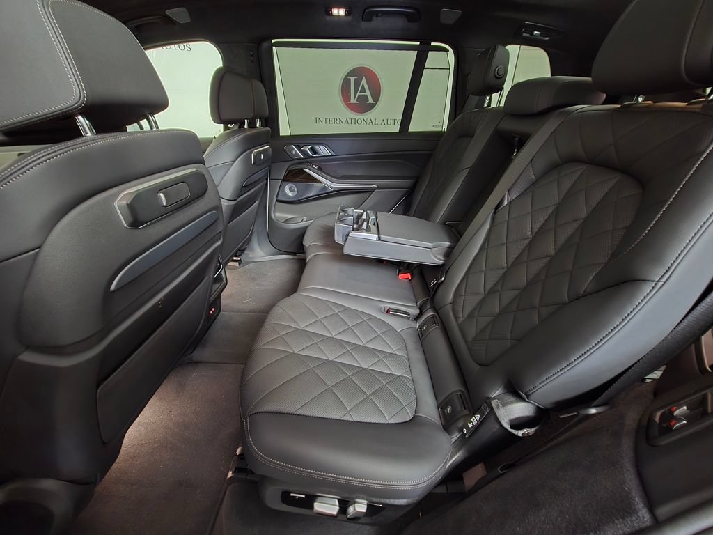 Certified 2025 BMW X7 xDrive40i w/ Executive Package AWD/4WD image 25