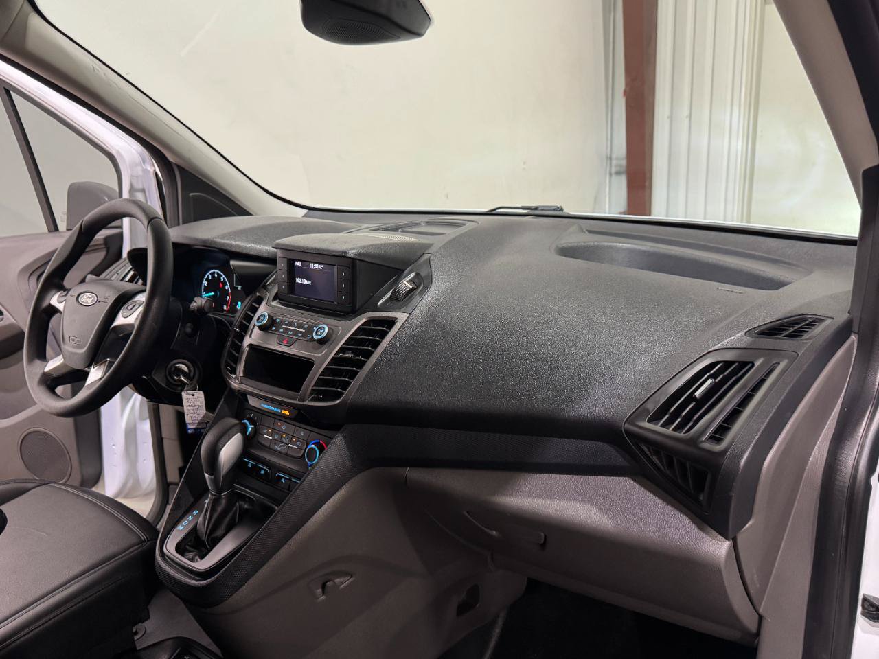 Used 2022 Ford Transit Connect XL FWD image 13
