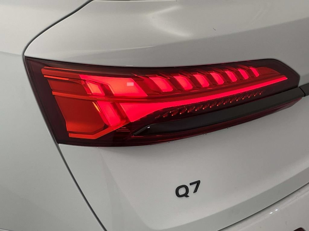 New 2026 Audi Q7 2.0T Premium AWD/4WD image 16