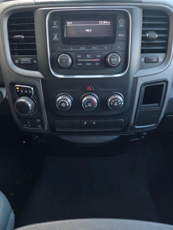 Used 2017 RAM 1500 Express AWD/4WD image 15