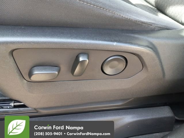 Used 2022 Chevrolet Silverado 1500 Custom image 12