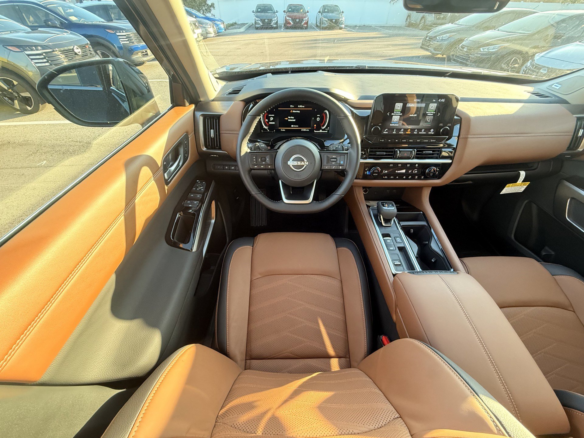 New 2025 Nissan Pathfinder Platinum image 14