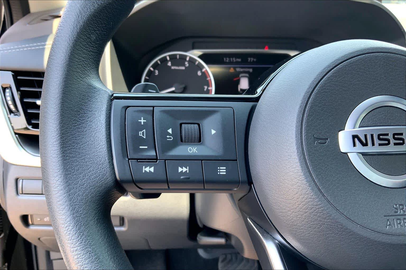 Used 2021 Nissan Rogue SV AWD/4WD image 23