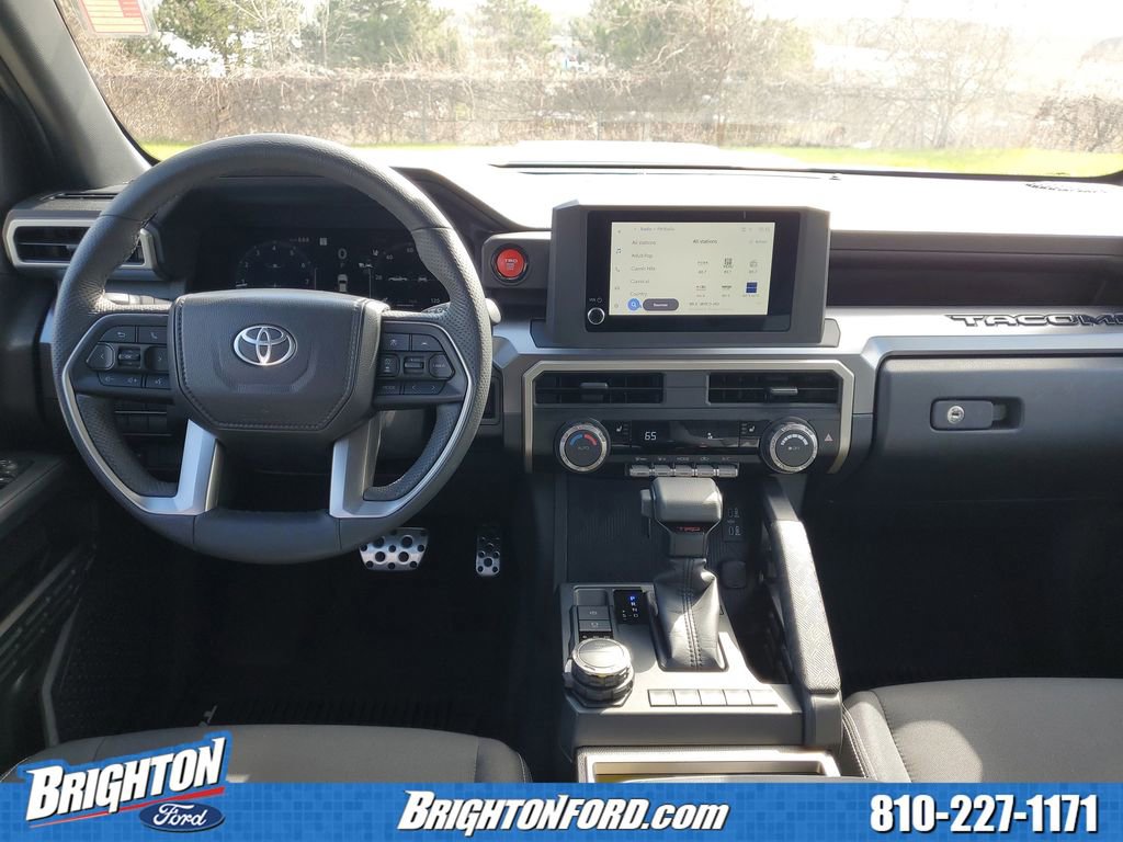 Used 2025 Toyota Tacoma TRD Sport AWD/4WD image 12