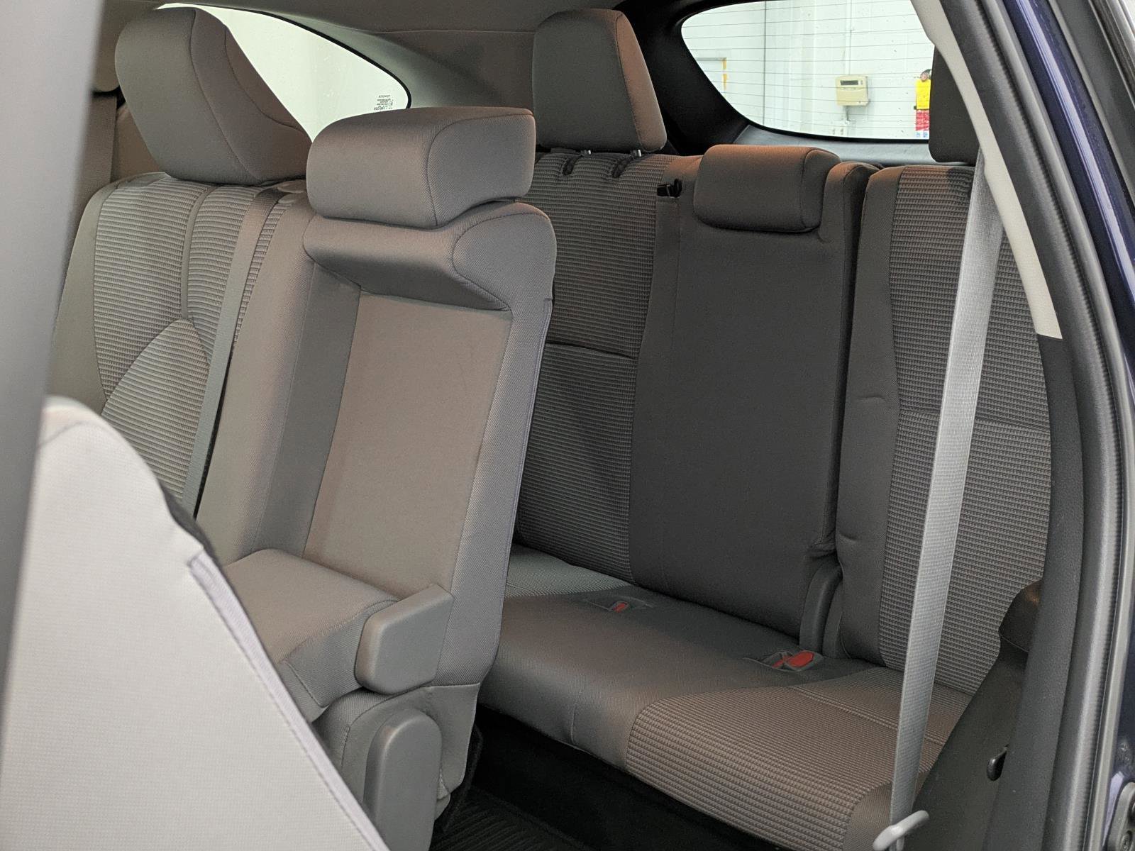 Used 2022 Toyota Highlander LE image 11