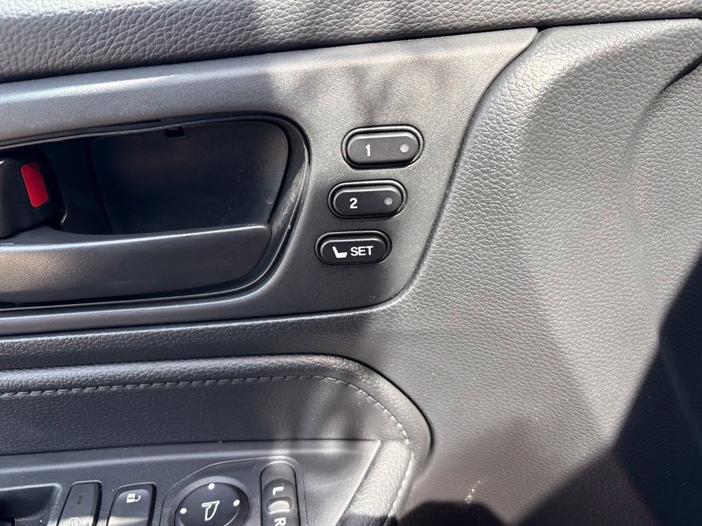 Used 2025 Honda Odyssey Sport-L image 10