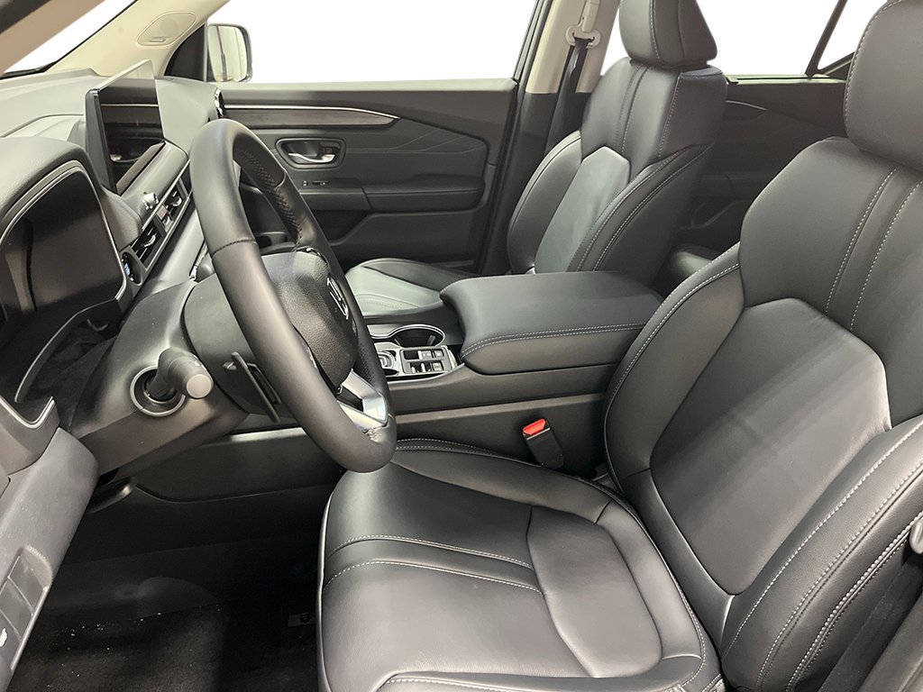 New 2026 Honda Pilot Touring image 12