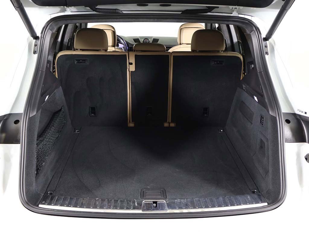 Used 2022 Porsche Cayenne GTS image 21