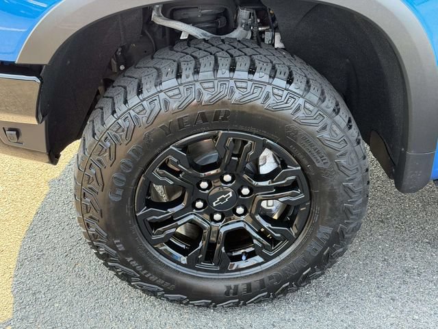 Used 2024 Chevrolet Silverado 1500 ZR2 AWD/4WD image 5