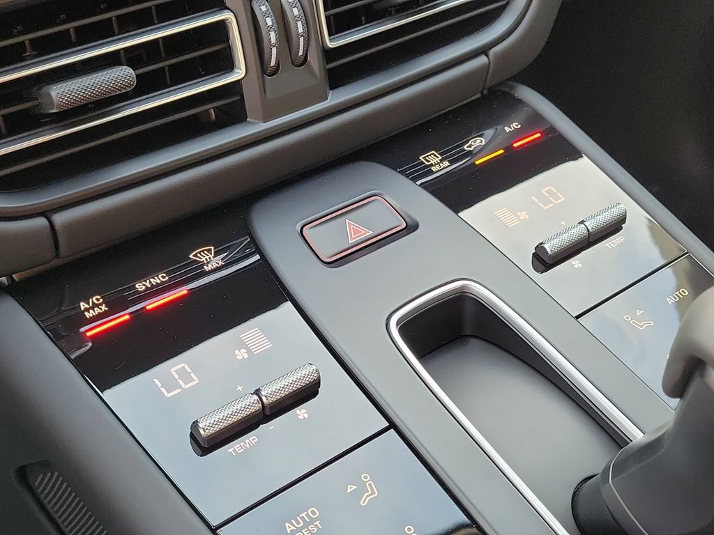 New 2026 Porsche Macan S AWD/4WD image 33