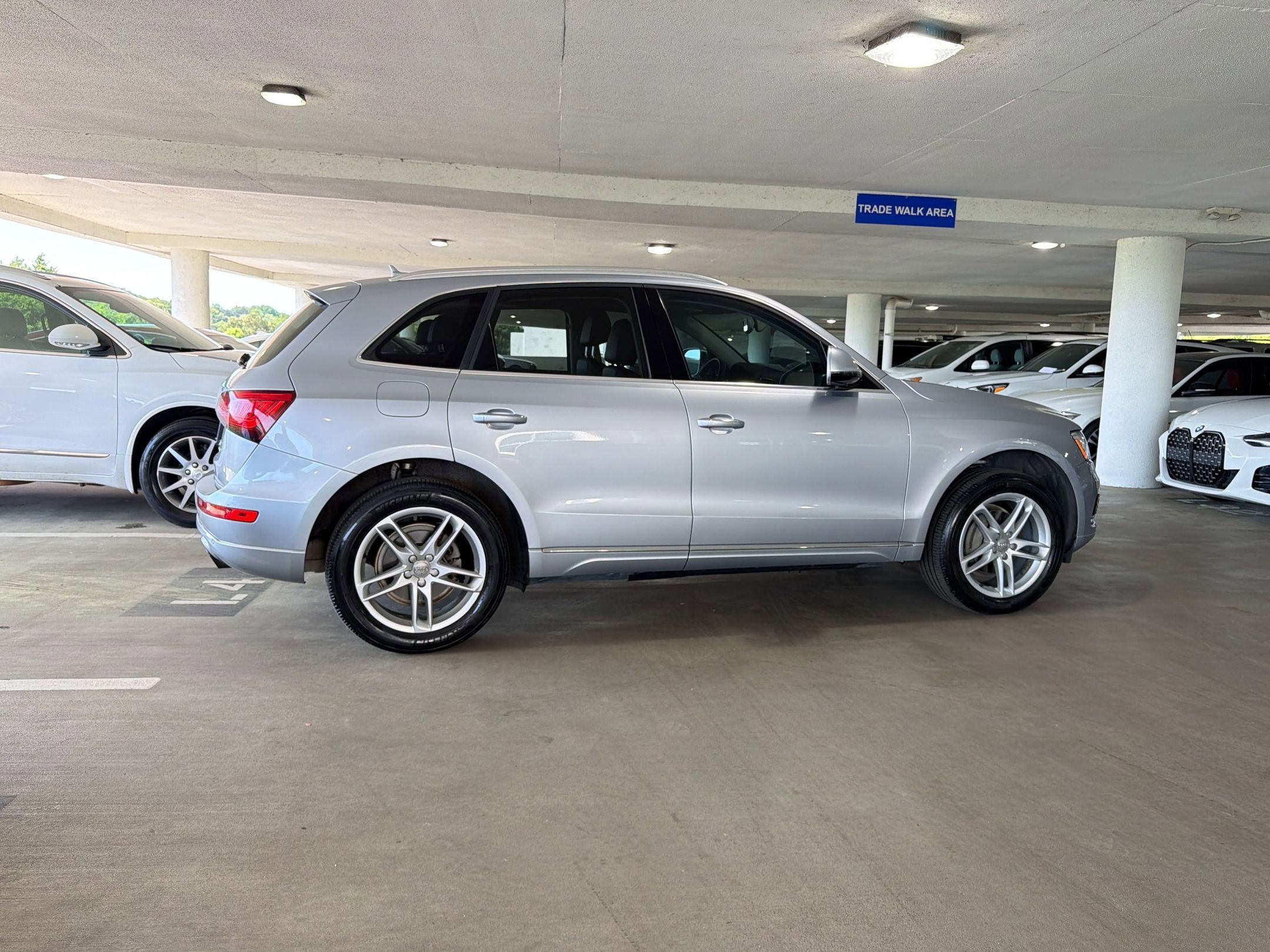 Used 2016 Audi Q5 2.0T Premium Plus w/ Technology Package image 6