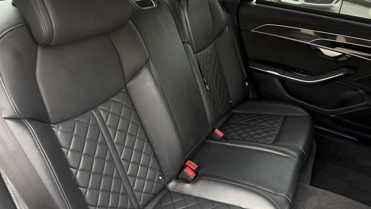 Used 2021 Audi S8 L AWD/4WD image 39