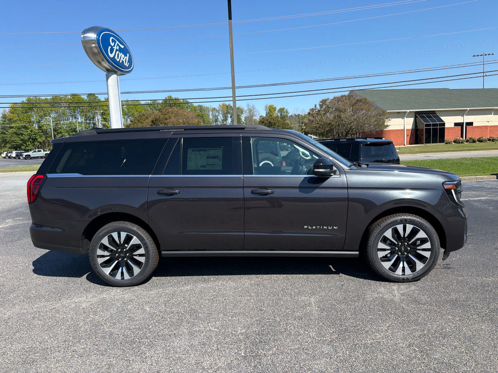 New 2027 Ford Expedition Max Platinum w/ Driver's Package AWD/4WD image 2