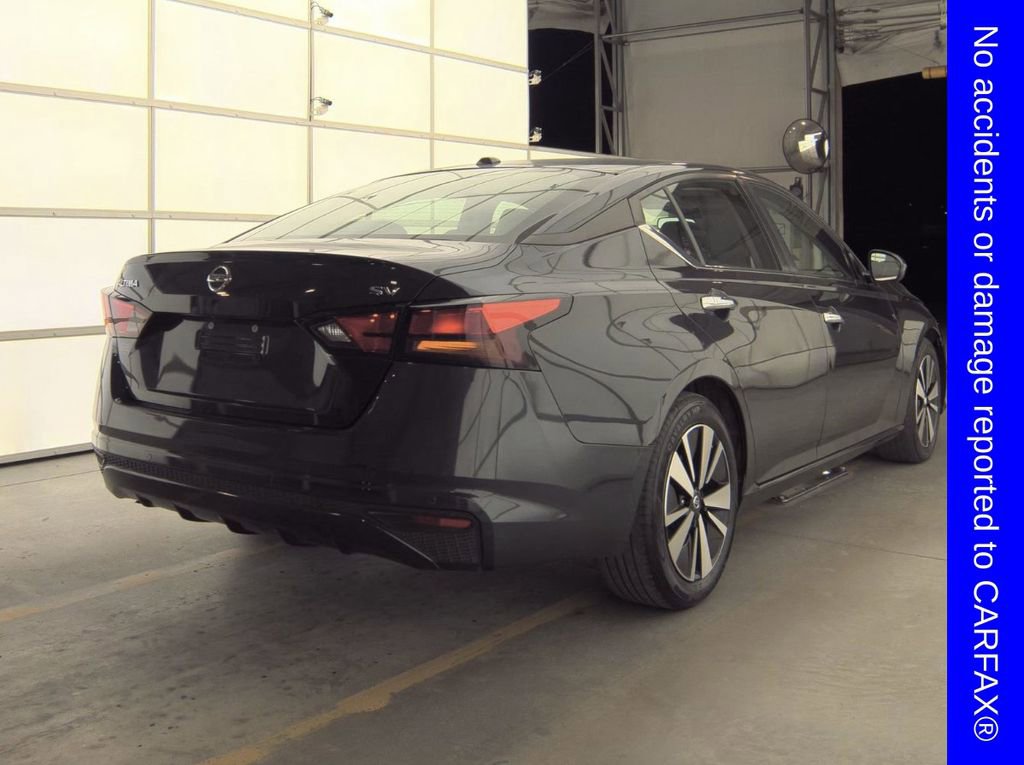 Used 2022 Nissan Altima 2.5 SV image 3
