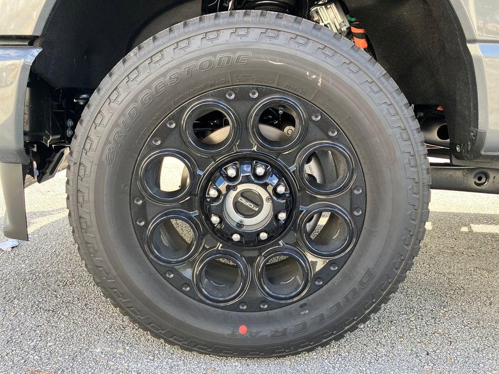 New 2026 Ford F250 Lariat w/ Black Appearance Package image 15