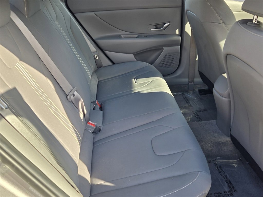 Certified 2023 Hyundai Elantra SEL w/ Convenience Package image 15