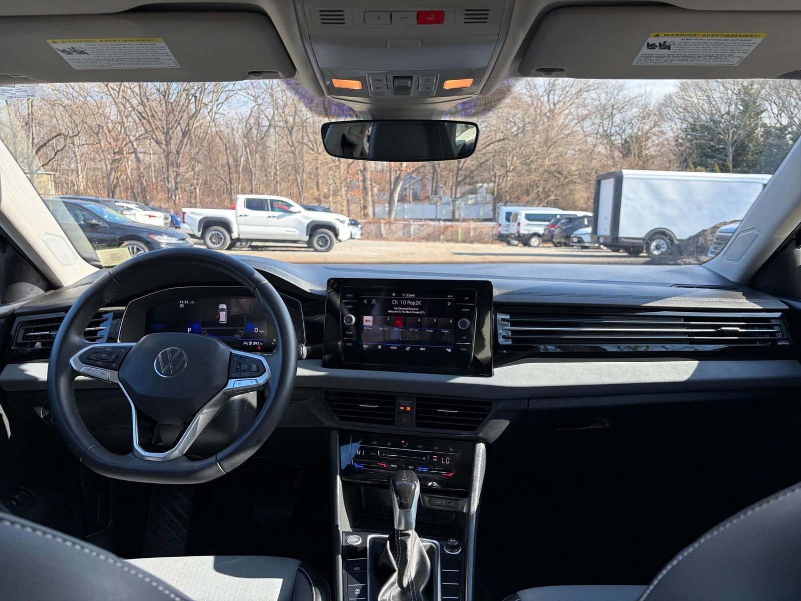 Used 2025 Volkswagen Jetta SE image 34