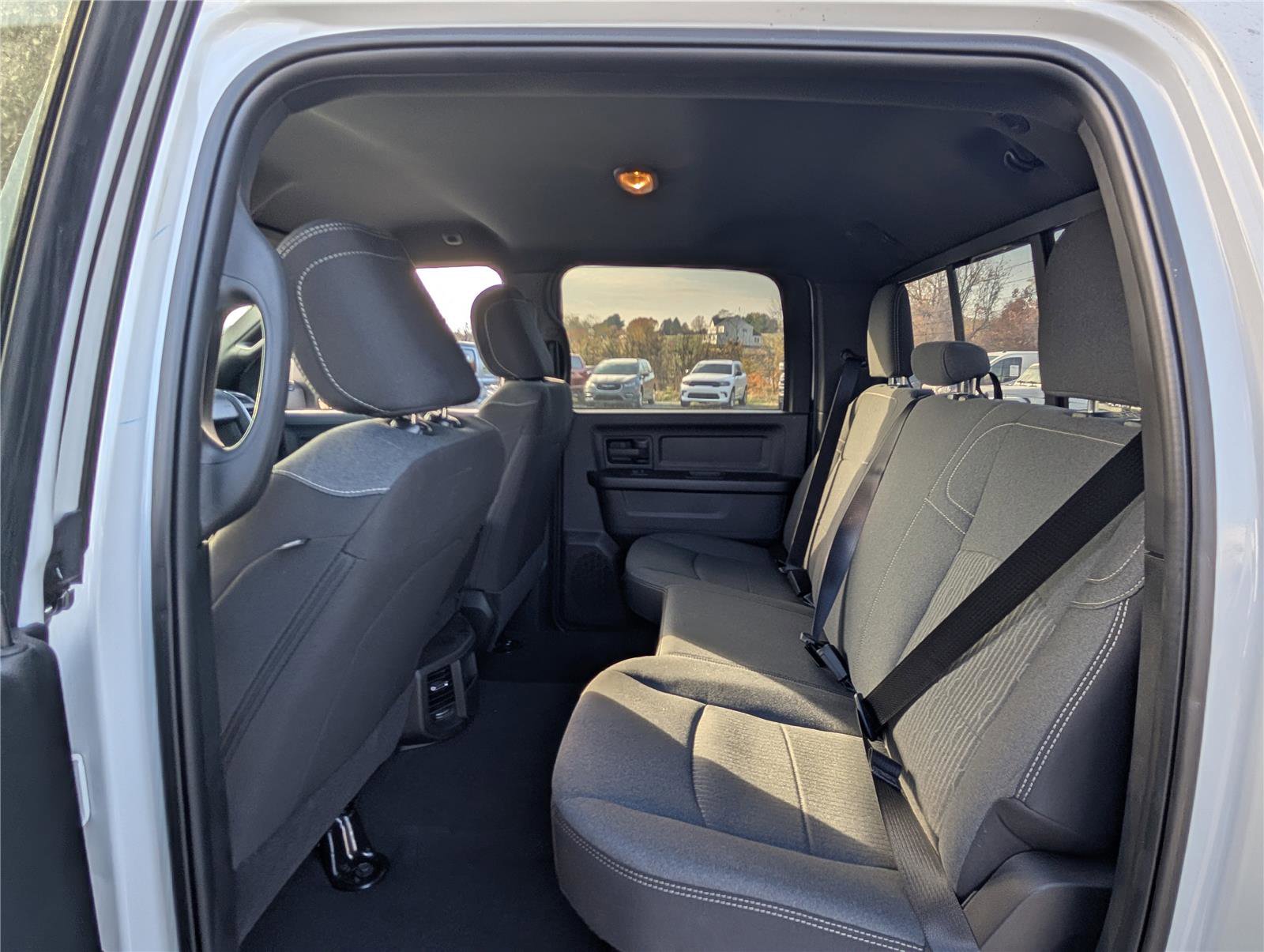 Used 2024 RAM 3500 Tradesman w/ Chrome Appearance Group image 15