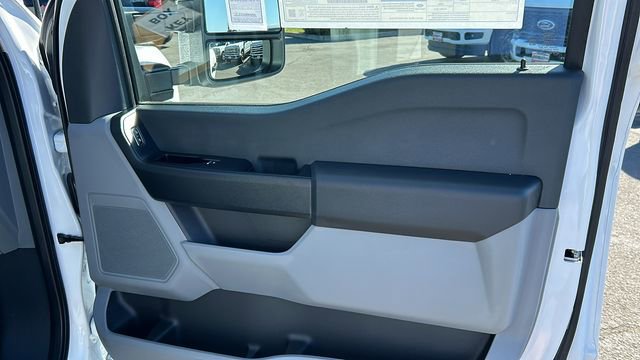 New 2025 Ford F550 2WD SuperCab Super Duty image 20