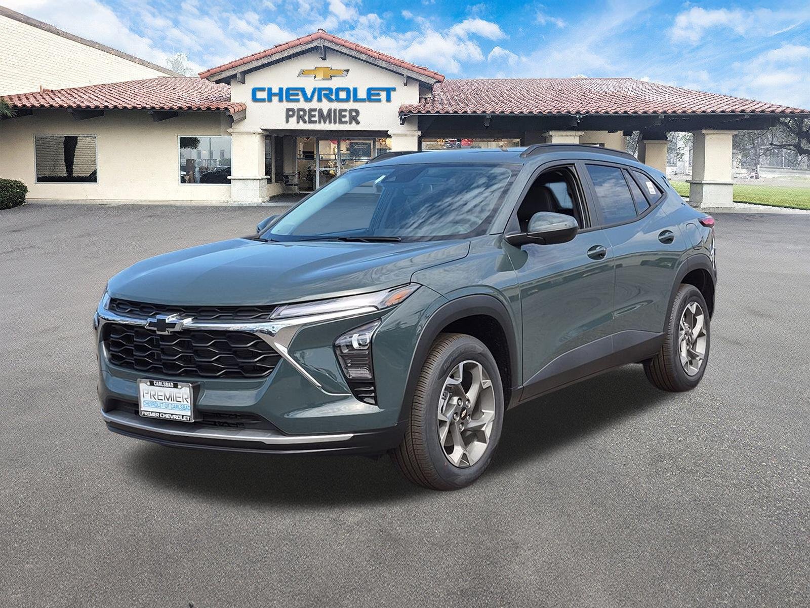 New 2026 Chevrolet Trax LT w/ Driver Confidence Package FWD image 4
