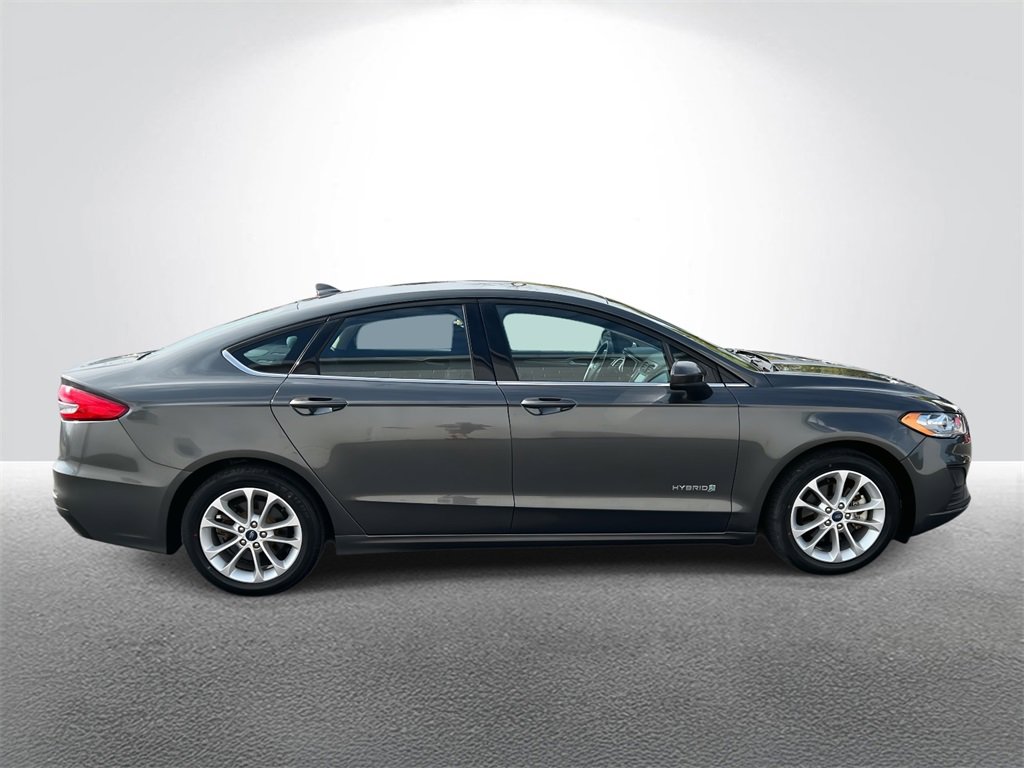 Used 2019 Ford Fusion SE image 6