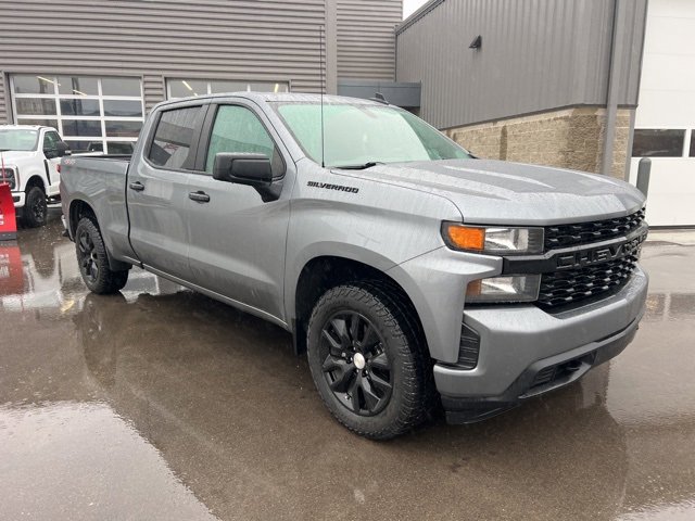 Used 2021 Chevrolet Silverado 1500 Custom w/ LPO, Dark Essentials Package image 3