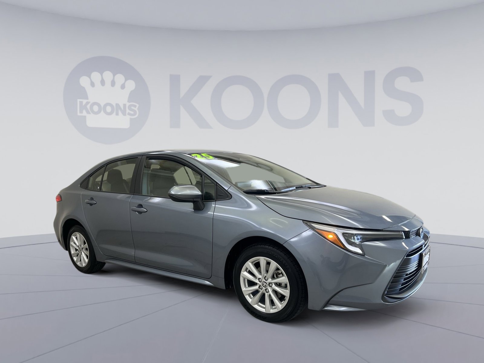 Used 2025 Toyota Corolla LE image 10