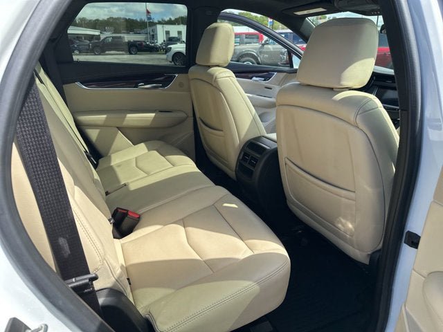 Used 2018 Cadillac XT5 Luxury w/ Driver Awareness Package AWD/4WD image 10