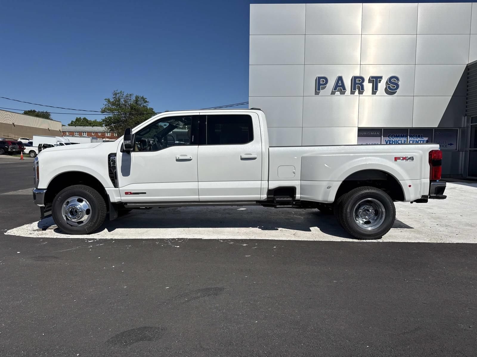 New 2026 Ford F350 Lariat w/ Lariat Ultimate Package AWD/4WD image 6
