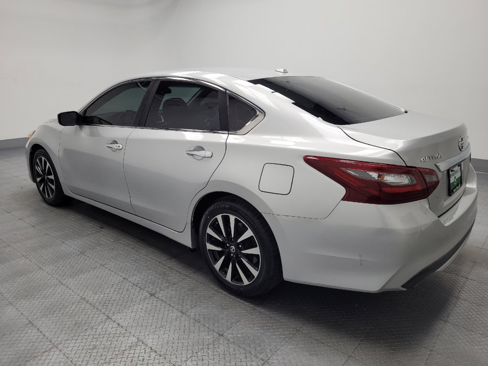 Used 2018 Nissan Altima 2.5 SV FWD image 3