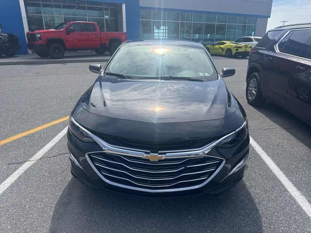 Used 2023 Chevrolet Malibu LS FWD image 1