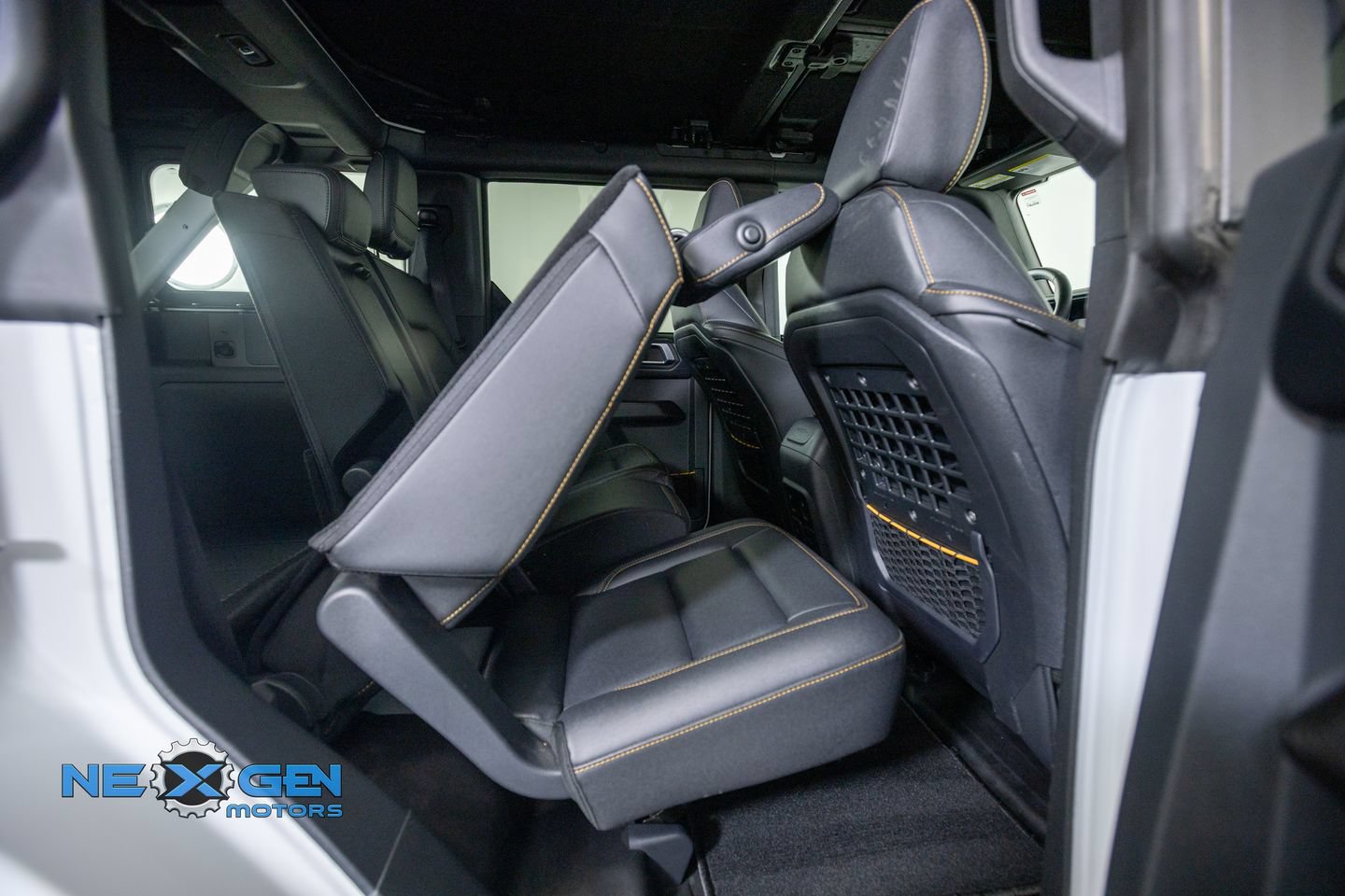 Used 2024 Ford Bronco Badlands AWD/4WD image 40